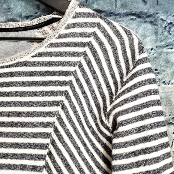 5/$30 🎀 Calvin Klein | Performance Striped French Terry A-Line Athleisure Top - Picture 4 of 10
